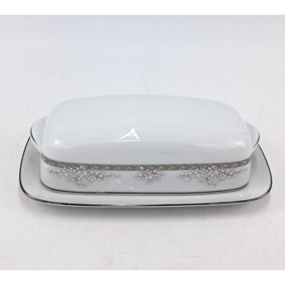 Noritake Contemporary Covered Butter DIsh-Windham Pattern 3194 -Fine China - Picture 8 of 8